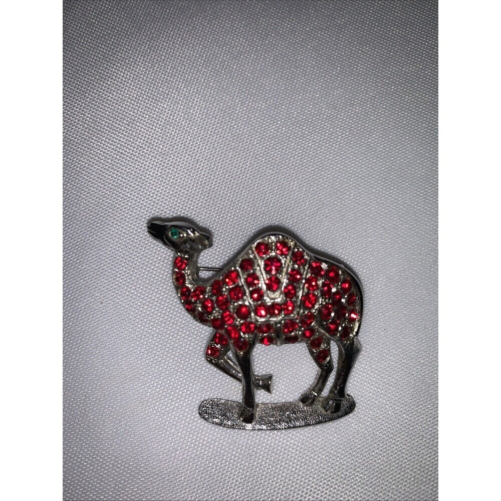 Vintage ORA Silver Tone Red (Rubi) Rhinestone Green Eyed Camel Pin Brooch